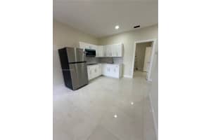 559 Nw 2nd St 1, Florida City