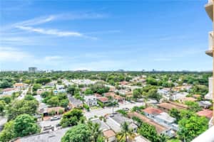 900 Sw 8th St 1110, Miami