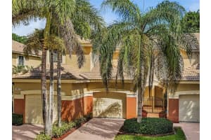 3865 Tree Top Dr, Weston