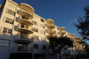 210 Sea View Dr 408, Key Biscayne