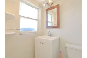 2250 Ne 136th St 0, North Miami Beach