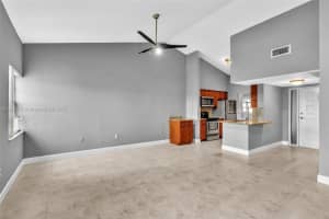 2841 N Oakland Forest Dr 304, Oakland Park 2841 N Oakland Forest Dr 304, Oakland Park