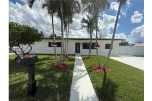 6320 Nw 113th Ter, Hialeah