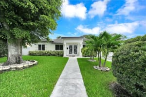 11011 Ne 9th Ct, Biscayne Park