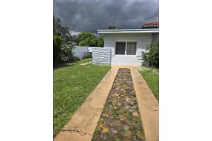 445 Nw 125th St 1, North Miami