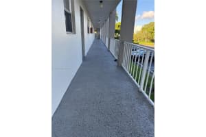 8595 Sunrise Lakes Blvd 312, Sunrise