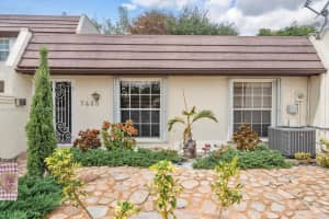 7445 Big Cypress Dr, Miami Lakes
