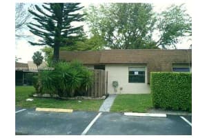 5702 Swordfish Cir, Tamarac