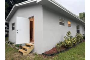 2452 Madison St B, Hollywood