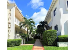1029 94th St 9, Bay Harbor Islands