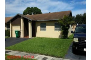 9591 W Heather Ln, Miramar