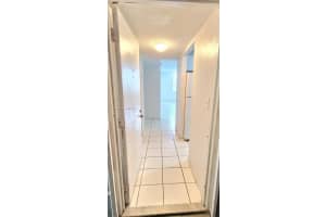 5705 W 20th Ave 310, Hialeah