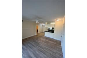 6492 Emerald Dunes Dr 103, West Palm Beach