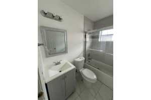 608 Nw 3rd Ave 1, Hallandale Beach