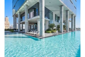 398 Ne 5th St 4004, Miami