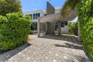 544 Fernwood Rd 544, Key Biscayne