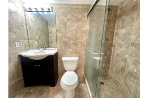 250 Layne Blvd 216, Hallandale Beach
