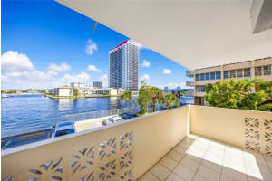 1833 S Ocean Dr 211, Hallandale Beach