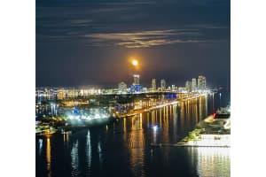 900 Biscayne Blvd 4504, Miami