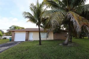 10007 Nw 81st Ct 10007, Tamarac 10007 Nw 81st Ct 10007, Tamarac