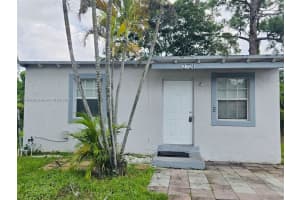 2724 Nw 7th St, Fort Lauderdale