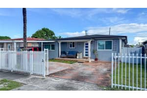 683 Se 6th Pl, Hialeah