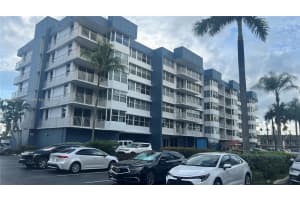 16570 Ne 26th Ave 4a, North Miami Beach