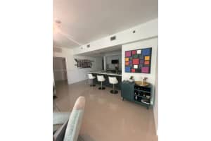 950 Brickell Bay Dr 1210, Miami