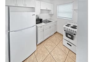 1834 Harding St 1, Hollywood