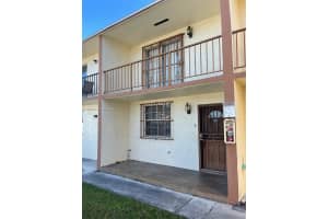 10912 Sw 3rd St A2, Sweetwater