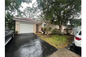 1321 N Seagrape Circle, Weston
