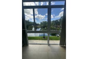 3431 Nw 50th Ave 206, Lauderdale Lakes