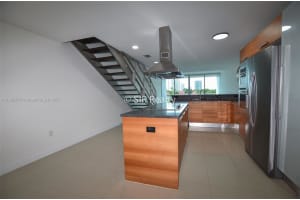 2950 Ne 188th St 336, Aventura