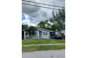 4710 Sw 18th St 1, West Park