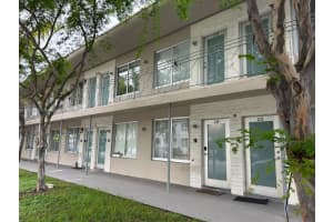 801 15th St 206, Miami Beach