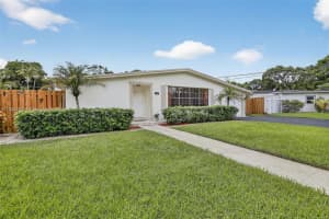 5260 Redwood Ct, Plantation