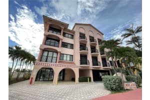 8816 Collins Ave 206, Surfside