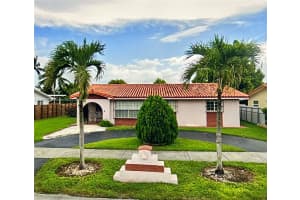 8947 Sw 12th St, Miami