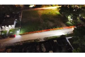 4578 Iris St, West Palm Beach