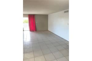 1810 W 56th St 3315, Hialeah