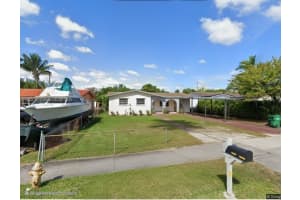 200 Sw 104th Ct 200, Sweetwater