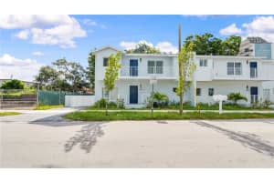 18395 Sw 103rd 18395, Cutler Bay