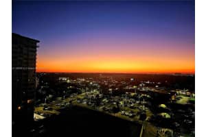 18051 Biscayne Blvd 1204, Aventura