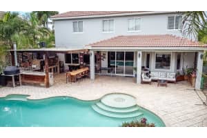 857 Vanda Ter, Weston