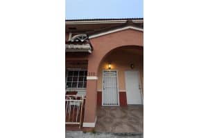 6873 W 36th Ave 202, Hialeah