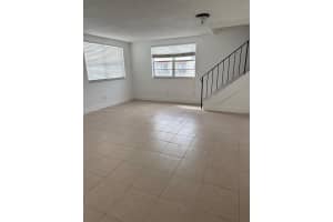 1255 W 53rd St 202, Hialeah