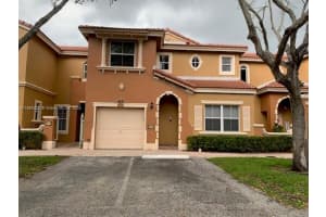 8425 Nw 141st Ter 4207, Miami Lakes