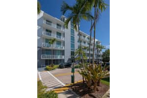 2100 N Van Buren St 417, Hollywood