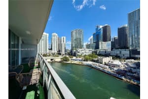 92 Sw 3rd St 1104, Miami