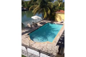 4812 Pine Tree Dr 205, Miami Beach